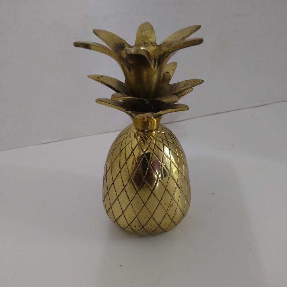 Hampton Brass Pineapple Candle Holder Decor